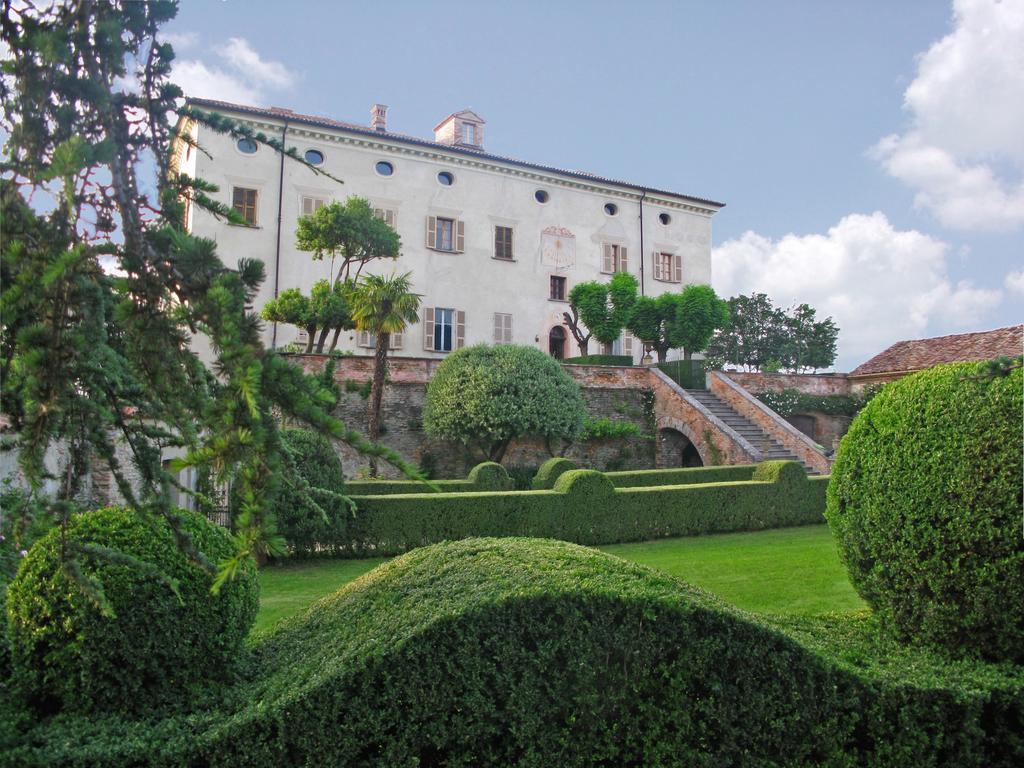 ネイヴェ Castello Di Coazzolo Bed & Breakfast エクステリア 写真