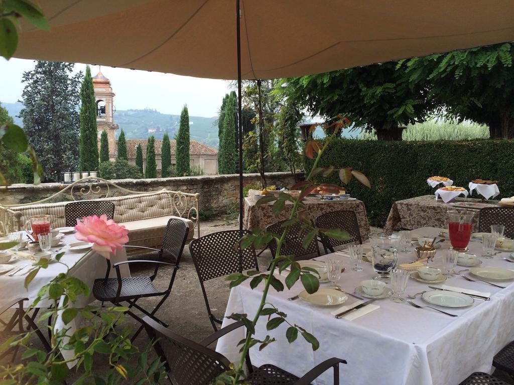 ネイヴェ Castello Di Coazzolo Bed & Breakfast エクステリア 写真