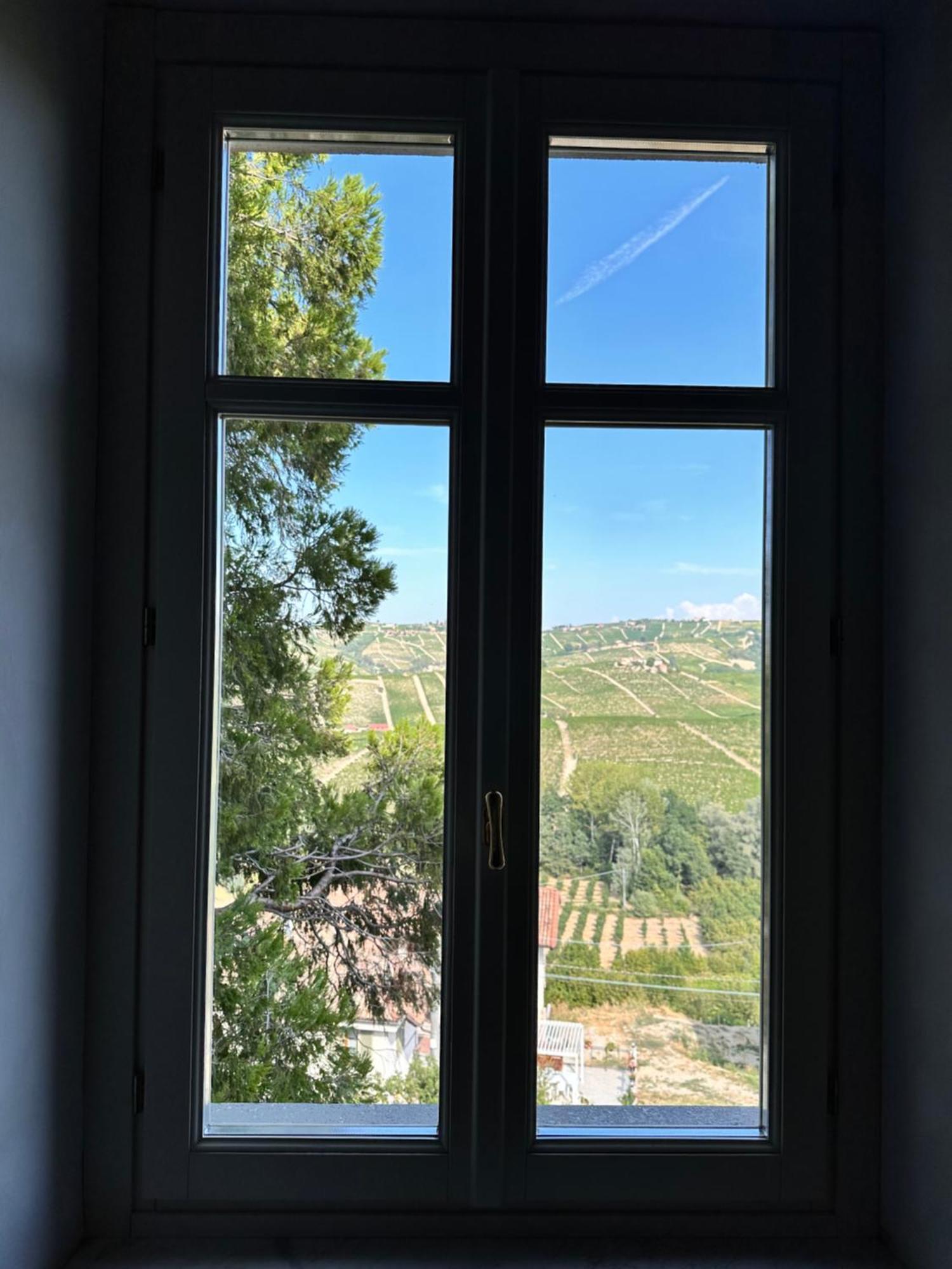 ネイヴェ Castello Di Coazzolo Bed & Breakfast エクステリア 写真
