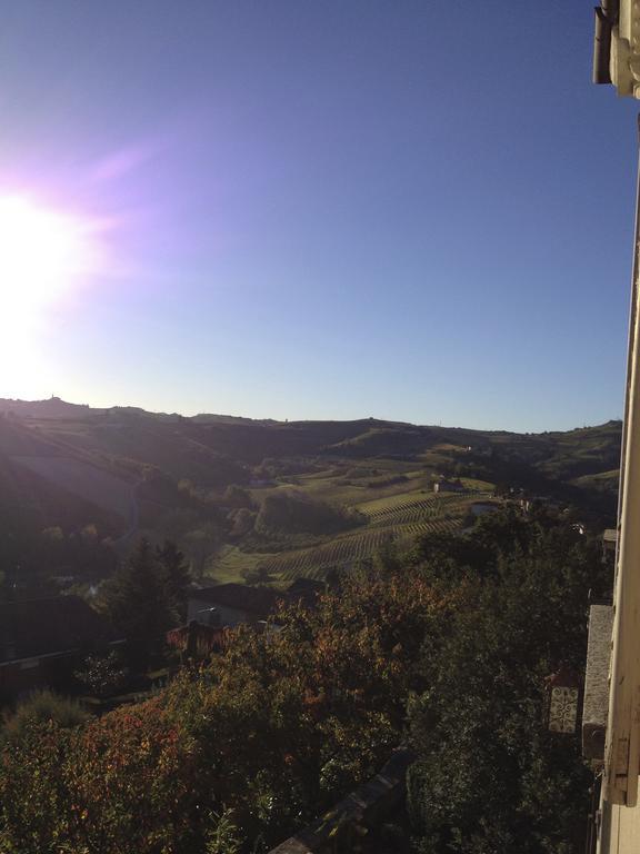 ネイヴェ Castello Di Coazzolo Bed & Breakfast エクステリア 写真