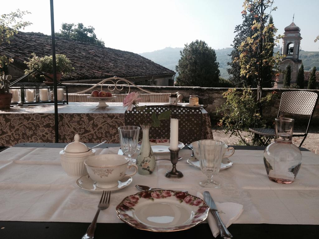 ネイヴェ Castello Di Coazzolo Bed & Breakfast 部屋 写真
