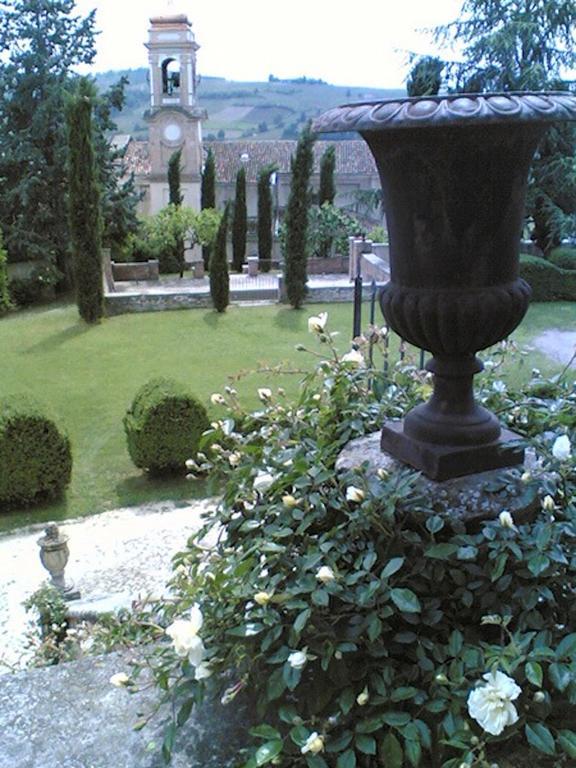 ネイヴェ Castello Di Coazzolo Bed & Breakfast エクステリア 写真