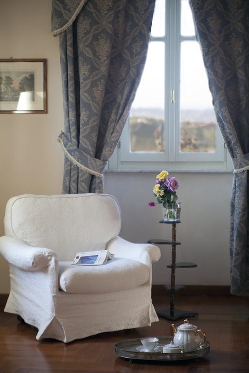 ネイヴェ Castello Di Coazzolo Bed & Breakfast 部屋 写真