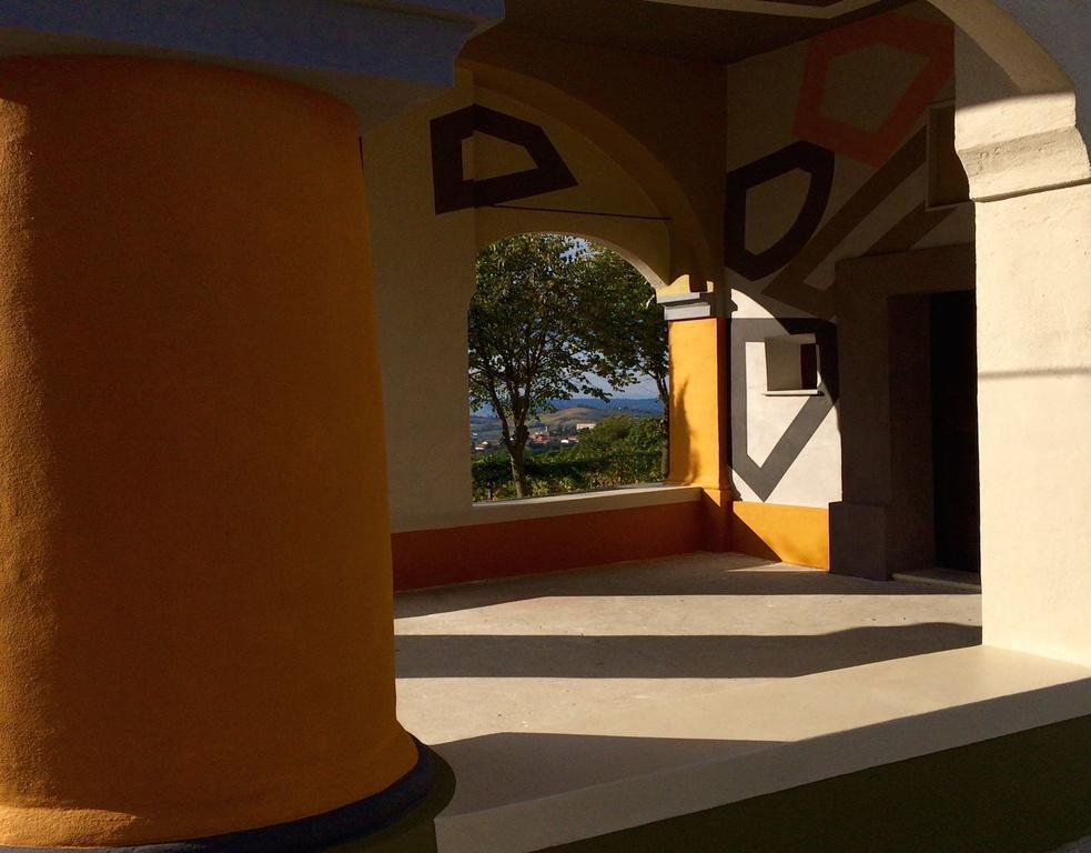ネイヴェ Castello Di Coazzolo Bed & Breakfast エクステリア 写真